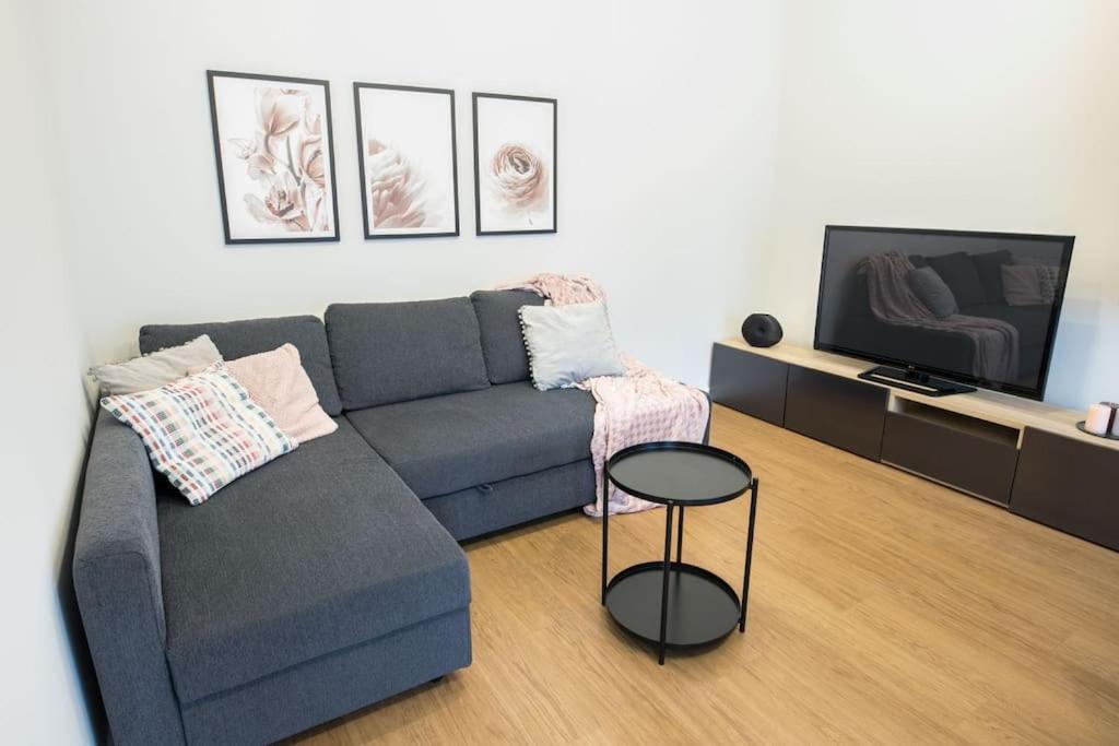 Nowoczesny Apartament Dabska Arena / Parking Cracovia Esterno foto